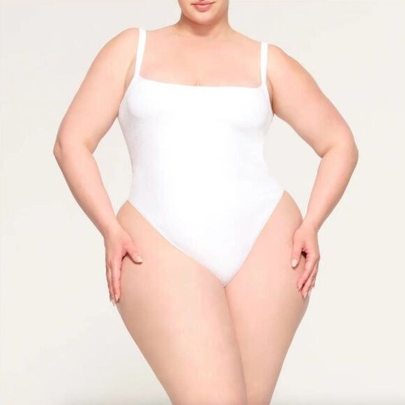 SKIMS Plus Size Soft Terry Lounge Bodysuit - Picture 1 of 4